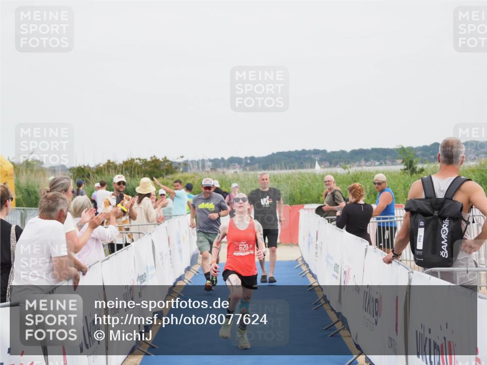 22.06.2025 - Viking Triathlon MichiJ http://msf.ph/oto/8077624 22.06.2025 14:36:00 Ziel 620 meine-sportfotos.de