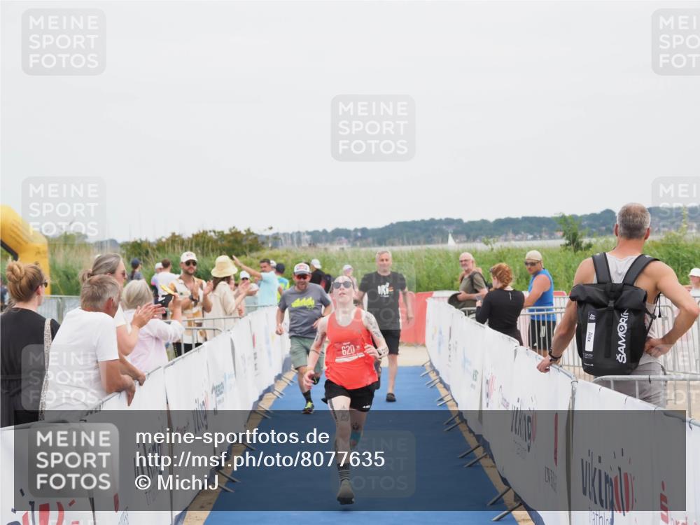 22.06.2025 - Viking Triathlon MichiJ http://msf.ph/oto/8077635 22.06.2025 14:36:00 Ziel 620 meine-sportfotos.de