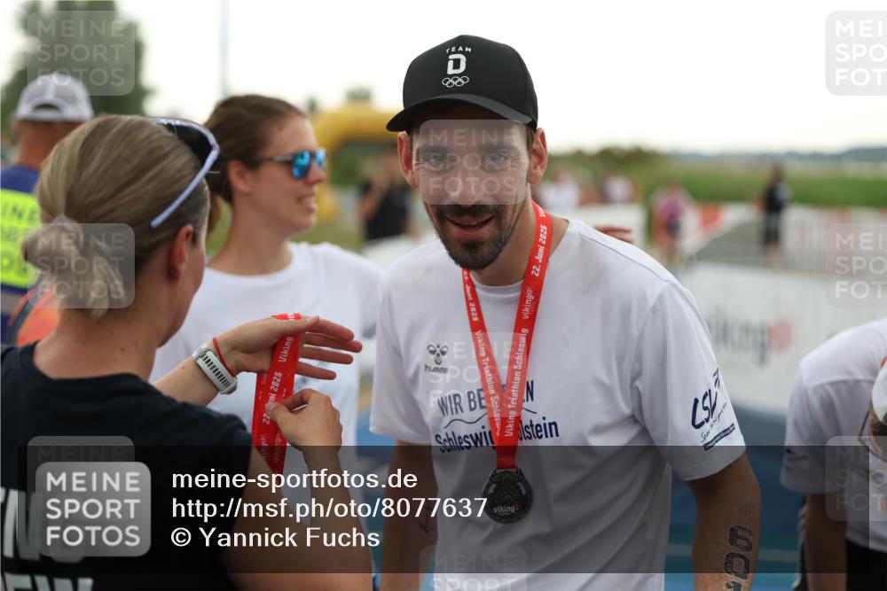 22.06.2025 - Viking Triathlon Yannick Fuchs http://msf.ph/oto/8077637 22.06.2025 16:28:22 Ziel  meine-sportfotos.de