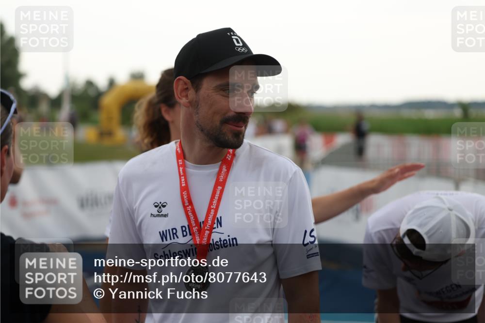 22.06.2025 - Viking Triathlon Yannick Fuchs http://msf.ph/oto/8077643 22.06.2025 16:28:22 Ziel  meine-sportfotos.de