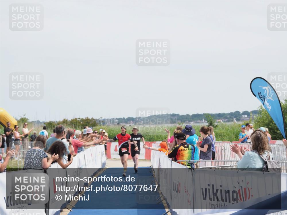 22.06.2025 - Viking Triathlon MichiJ http://msf.ph/oto/8077647 22.06.2025 14:09:42 Ziel 641 meine-sportfotos.de