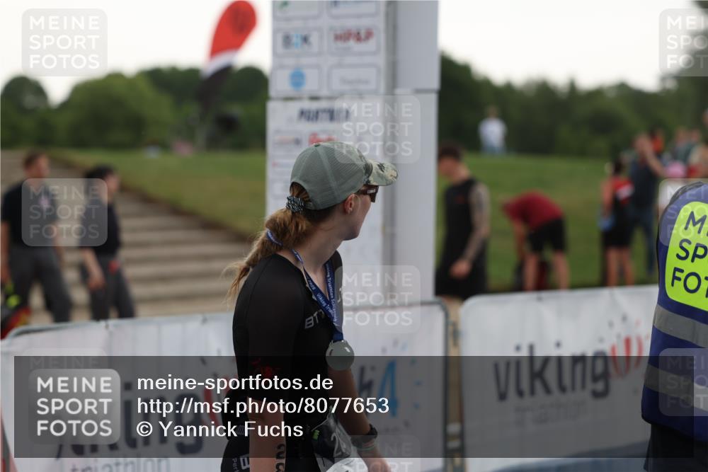 22.06.2025 - Viking Triathlon Yannick Fuchs http://msf.ph/oto/8077653 22.06.2025 16:28:26 Ziel 503 meine-sportfotos.de
