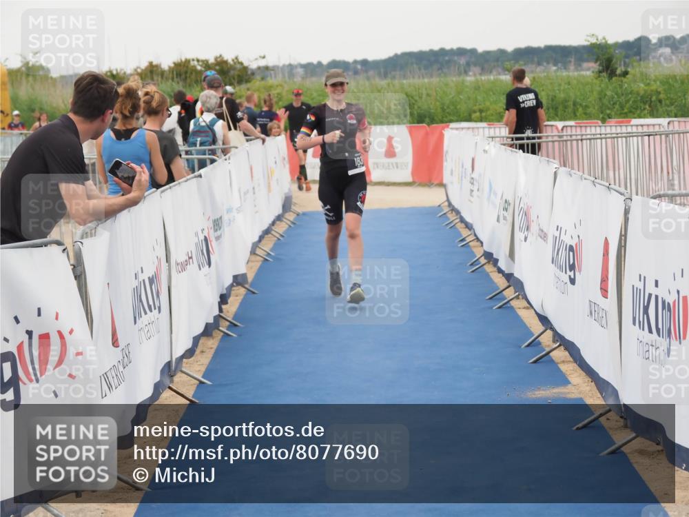 22.06.2025 - Viking Triathlon MichiJ http://msf.ph/oto/8077690 22.06.2025 16:02:55 Ziel 183 meine-sportfotos.de