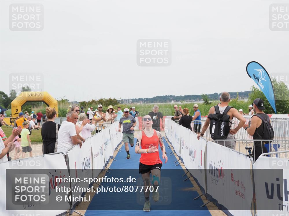 22.06.2025 - Viking Triathlon MichiJ http://msf.ph/oto/8077707 22.06.2025 14:36:01 Ziel 620 meine-sportfotos.de