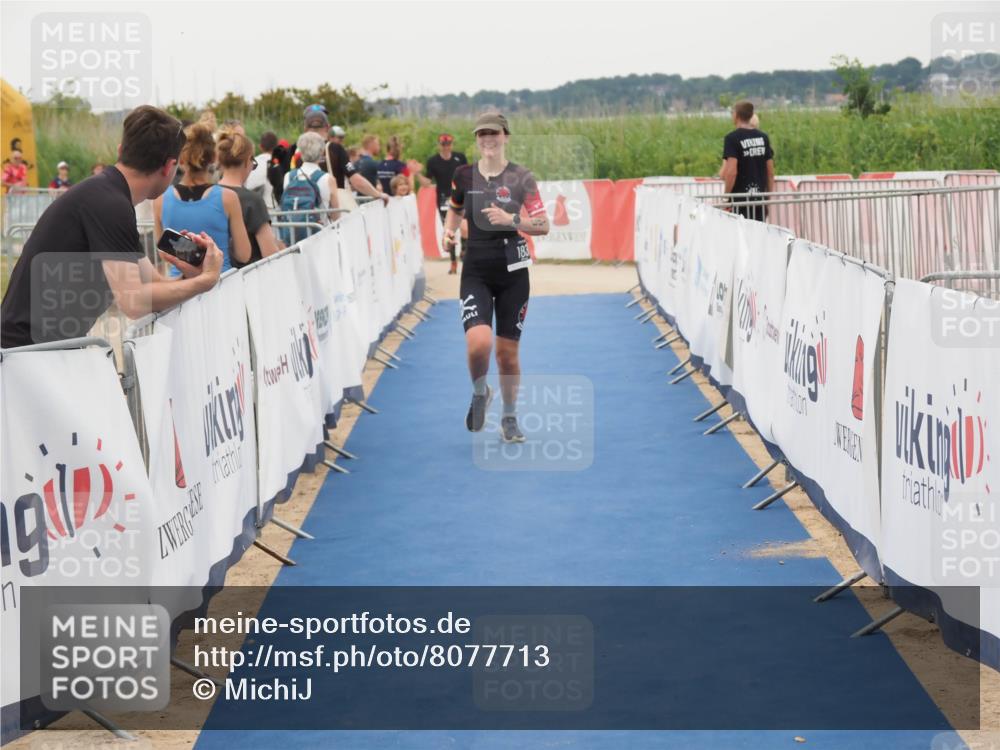 22.06.2025 - Viking Triathlon MichiJ http://msf.ph/oto/8077713 22.06.2025 16:02:55 Ziel 183 meine-sportfotos.de