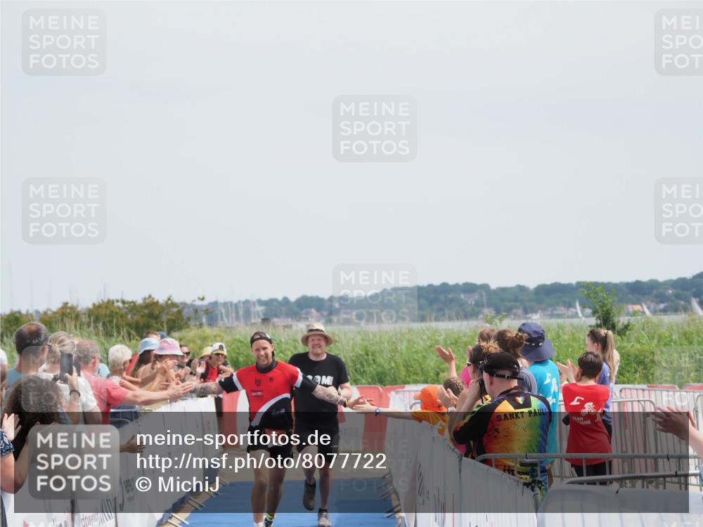 22.06.2025 - Viking Triathlon MichiJ http://msf.ph/oto/8077722 22.06.2025 14:09:43 Ziel 641 meine-sportfotos.de
