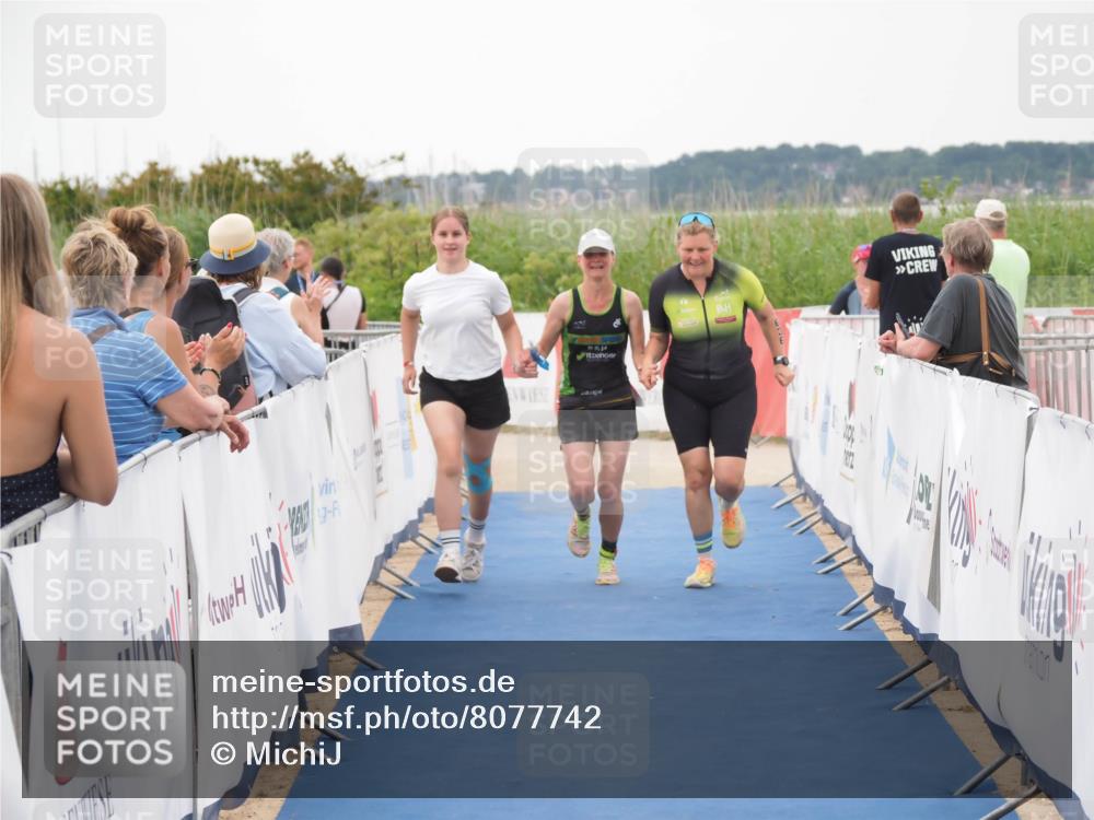 22.06.2025 - Viking Triathlon MichiJ http://msf.ph/oto/8077742 22.06.2025 15:55:05 Ziel 636 meine-sportfotos.de