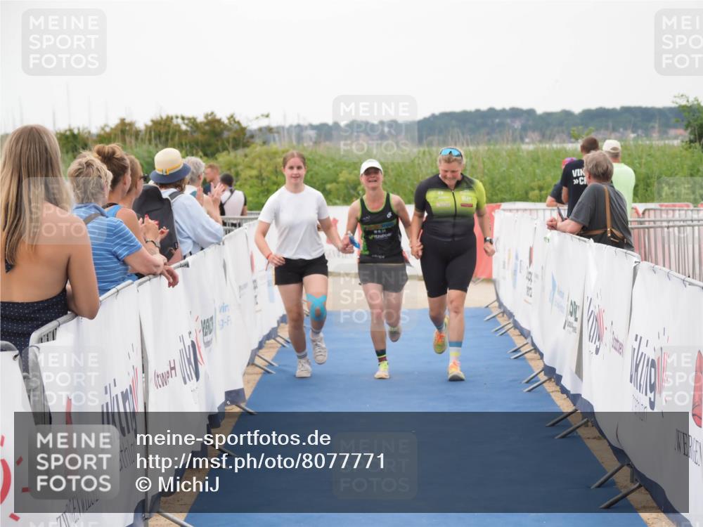 22.06.2025 - Viking Triathlon MichiJ http://msf.ph/oto/8077771 22.06.2025 15:55:05 Ziel 636 meine-sportfotos.de