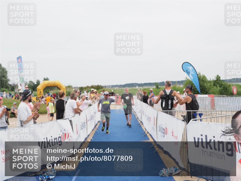 22.06.2025 - Viking Triathlon MichiJ http://msf.ph/oto/8077809 22.06.2025 14:36:02 Ziel 620 meine-sportfotos.de