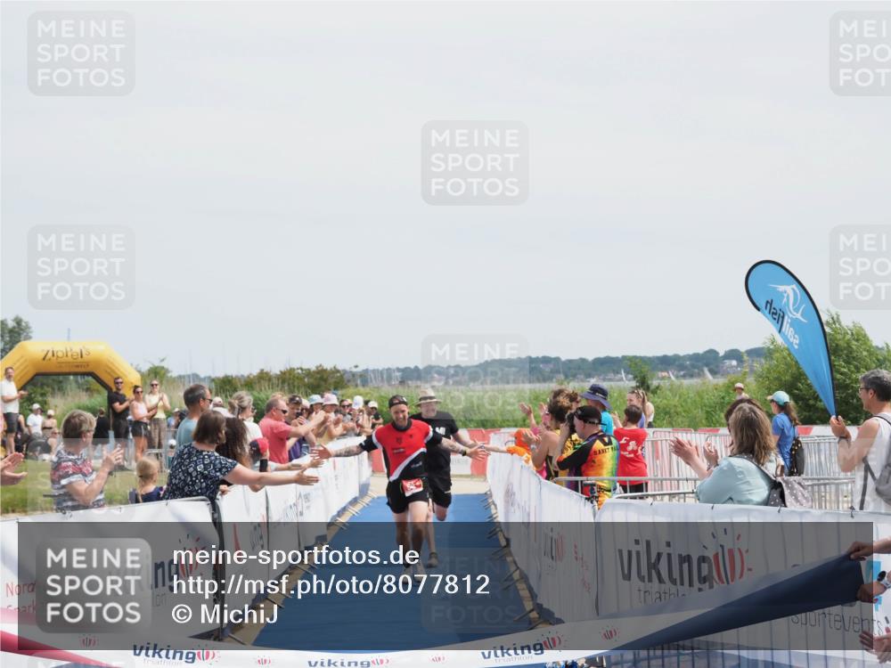 22.06.2025 - Viking Triathlon MichiJ http://msf.ph/oto/8077812 22.06.2025 14:09:44 Ziel 641 meine-sportfotos.de