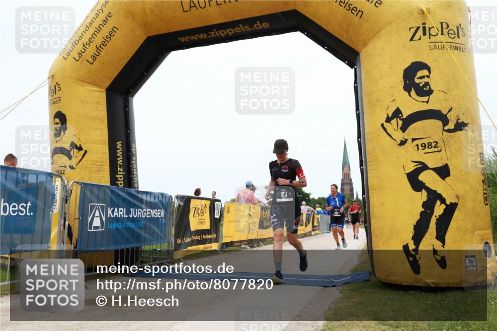 22.06.2025 - Viking Triathlon H.Heesch http://msf.ph/oto/8077820 22.06.2025 15:19:01 Laufen 183, 447, 488 meine-sportfotos.de