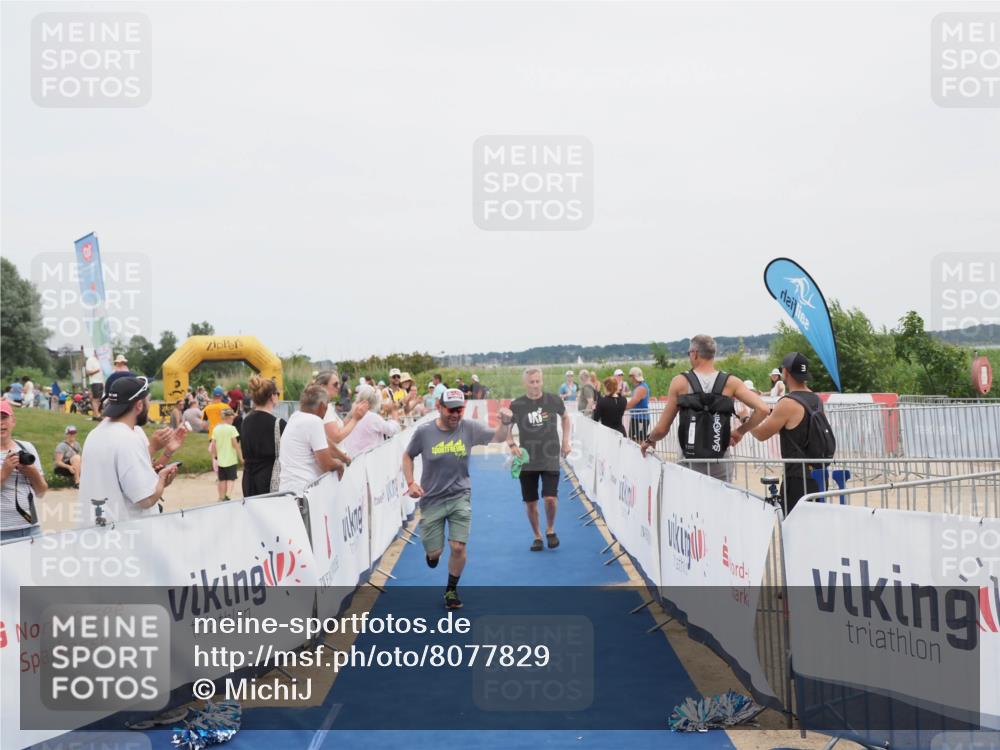 22.06.2025 - Viking Triathlon MichiJ http://msf.ph/oto/8077829 22.06.2025 14:36:03 Ziel 620 meine-sportfotos.de