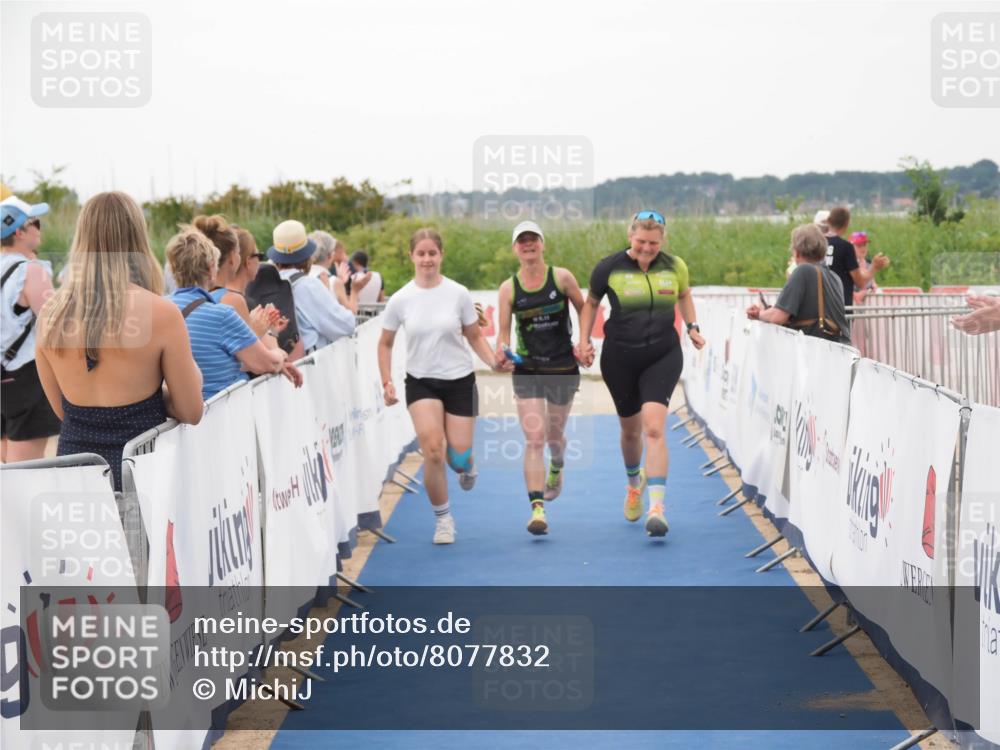 22.06.2025 - Viking Triathlon MichiJ http://msf.ph/oto/8077832 22.06.2025 15:55:06 Ziel 636 meine-sportfotos.de