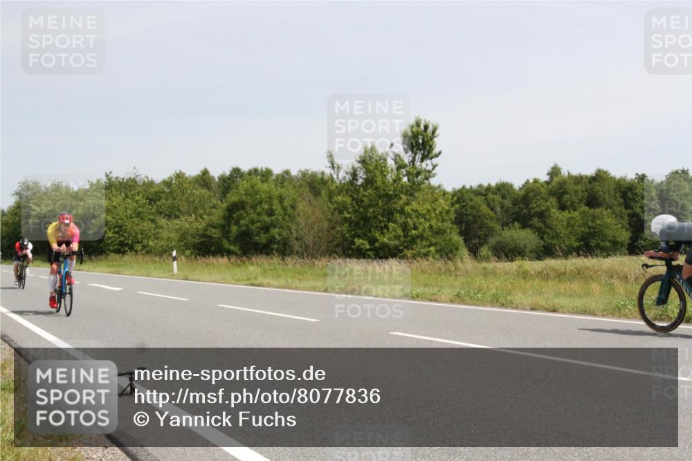22.06.2025 - Viking Triathlon Yannick Fuchs http://msf.ph/oto/8077836 22.06.2025 12:04:45 Radfahren 15, 26, 101, 272, 299, 362, 385, 496, 554 meine-sportfotos.de