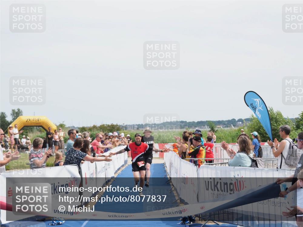 22.06.2025 - Viking Triathlon MichiJ http://msf.ph/oto/8077837 22.06.2025 14:09:44 Ziel 641 meine-sportfotos.de