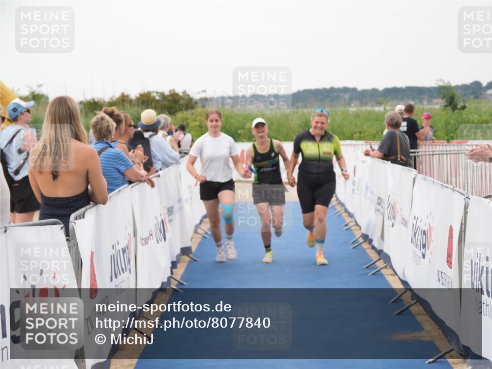 22.06.2025 - Viking Triathlon MichiJ http://msf.ph/oto/8077840 22.06.2025 15:55:06 Ziel 636 meine-sportfotos.de