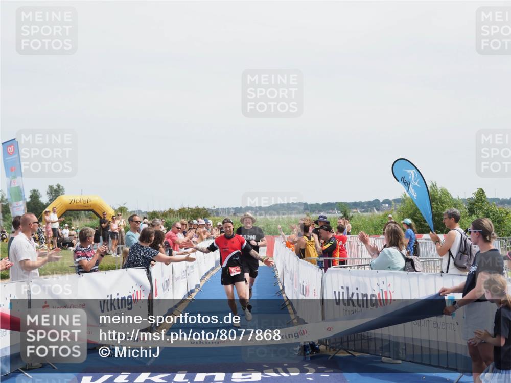 22.06.2025 - Viking Triathlon MichiJ http://msf.ph/oto/8077868 22.06.2025 14:09:45 Ziel 641 meine-sportfotos.de