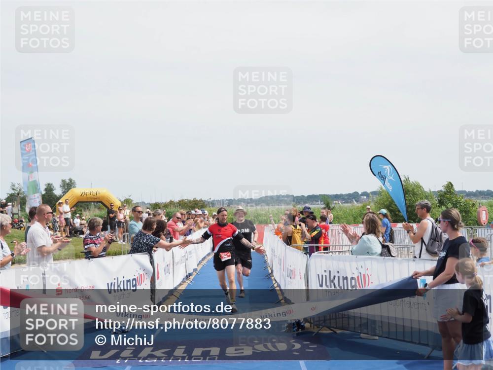 22.06.2025 - Viking Triathlon MichiJ http://msf.ph/oto/8077883 22.06.2025 14:09:45 Ziel 641 meine-sportfotos.de