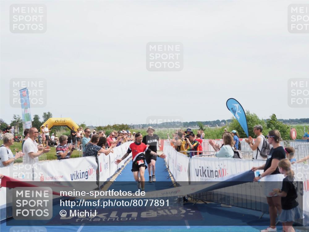 22.06.2025 - Viking Triathlon MichiJ http://msf.ph/oto/8077891 22.06.2025 14:09:45 Ziel 641 meine-sportfotos.de