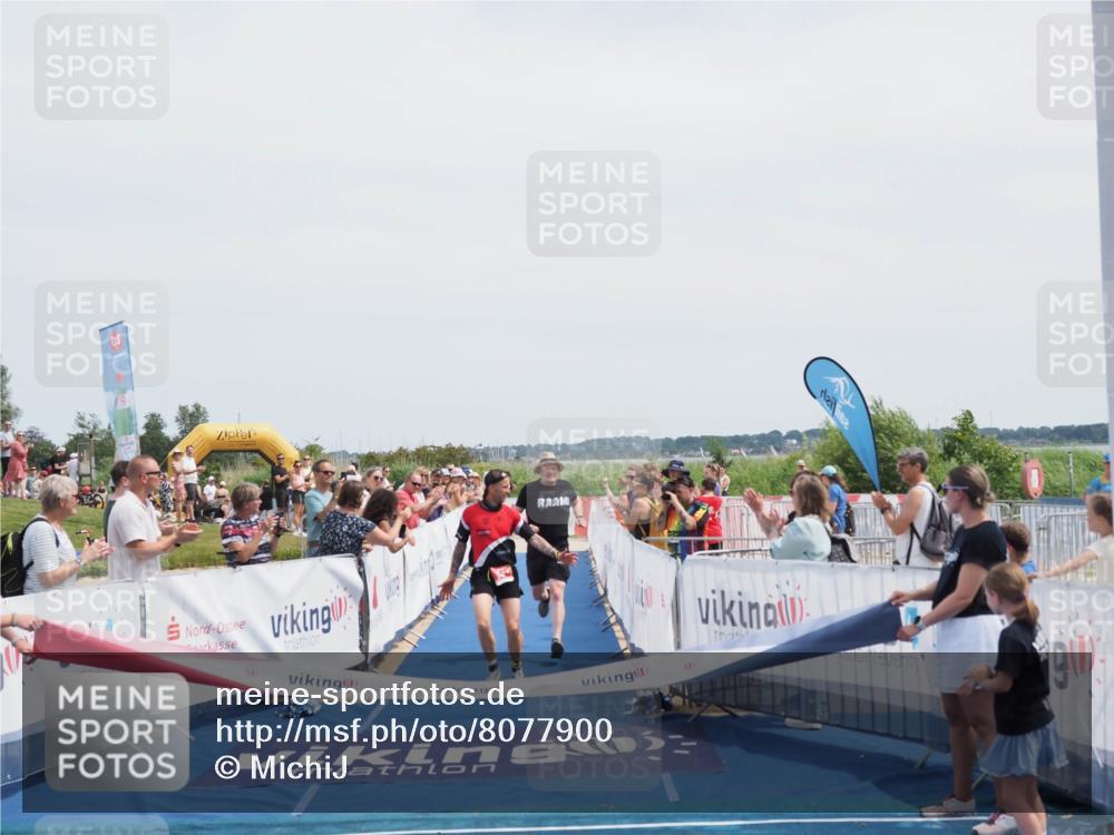 22.06.2025 - Viking Triathlon MichiJ http://msf.ph/oto/8077900 22.06.2025 14:09:45 Ziel 641 meine-sportfotos.de