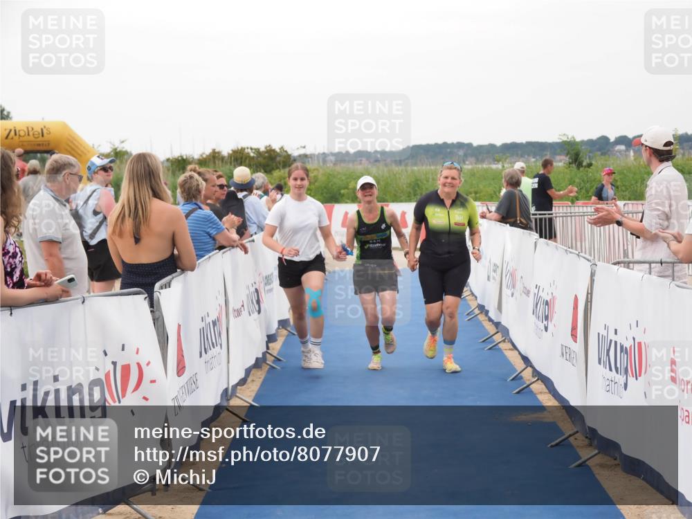 22.06.2025 - Viking Triathlon MichiJ http://msf.ph/oto/8077907 22.06.2025 15:55:07 Ziel 636 meine-sportfotos.de