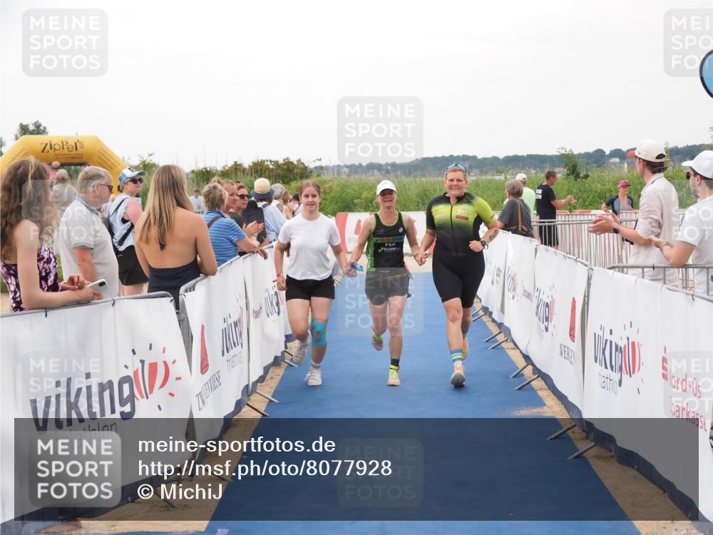 22.06.2025 - Viking Triathlon MichiJ http://msf.ph/oto/8077928 22.06.2025 15:55:07 Ziel 636 meine-sportfotos.de