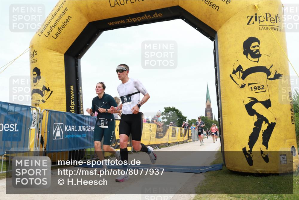 22.06.2025 - Viking Triathlon H.Heesch http://msf.ph/oto/8077937 22.06.2025 14:34:16 Laufen 24, 99 meine-sportfotos.de