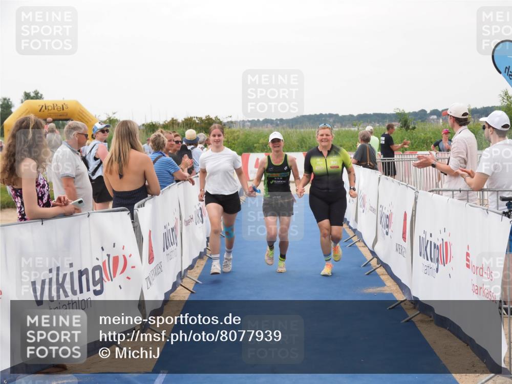22.06.2025 - Viking Triathlon MichiJ http://msf.ph/oto/8077939 22.06.2025 15:55:07 Ziel 636 meine-sportfotos.de