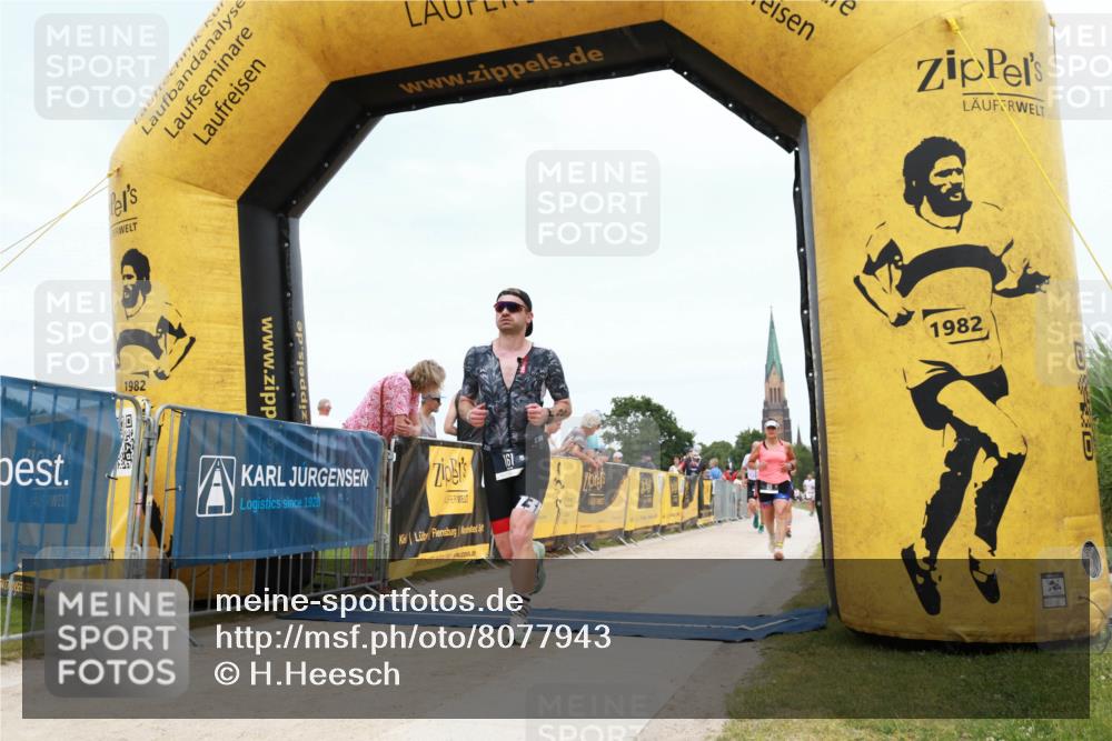 22.06.2025 - Viking Triathlon H.Heesch http://msf.ph/oto/8077943 22.06.2025 14:34:20 Laufen 24, 89, 99, 161 meine-sportfotos.de