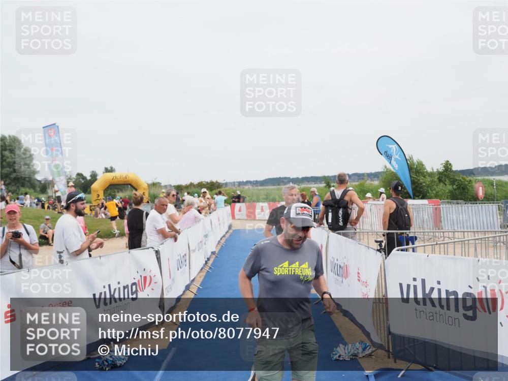 22.06.2025 - Viking Triathlon MichiJ http://msf.ph/oto/8077947 22.06.2025 14:36:04 Ziel 620 meine-sportfotos.de