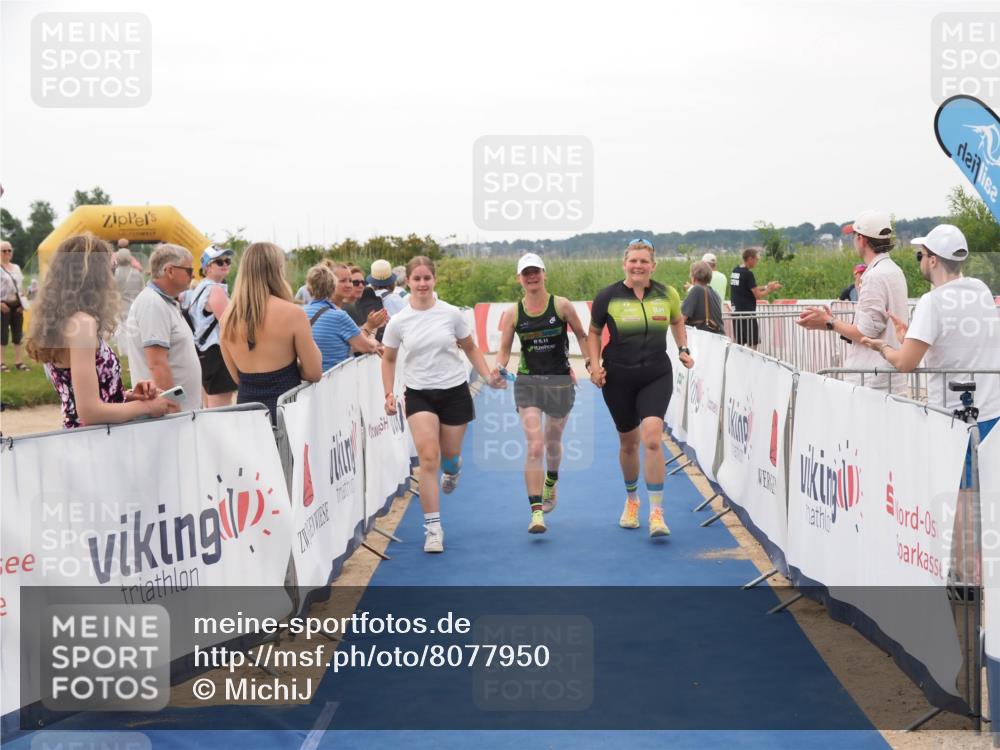 22.06.2025 - Viking Triathlon MichiJ http://msf.ph/oto/8077950 22.06.2025 15:55:07 Ziel 636 meine-sportfotos.de
