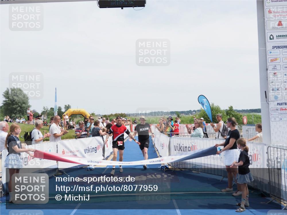 22.06.2025 - Viking Triathlon MichiJ http://msf.ph/oto/8077959 22.06.2025 14:09:46 Ziel 641 meine-sportfotos.de