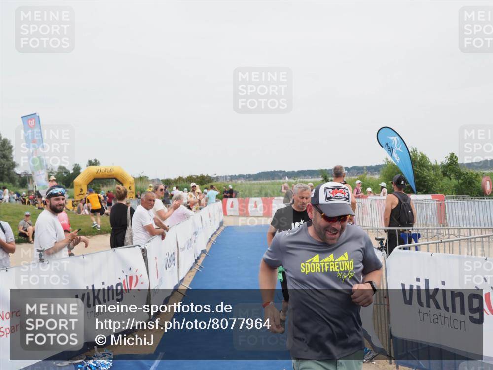 22.06.2025 - Viking Triathlon MichiJ http://msf.ph/oto/8077964 22.06.2025 14:36:05 Ziel 620 meine-sportfotos.de