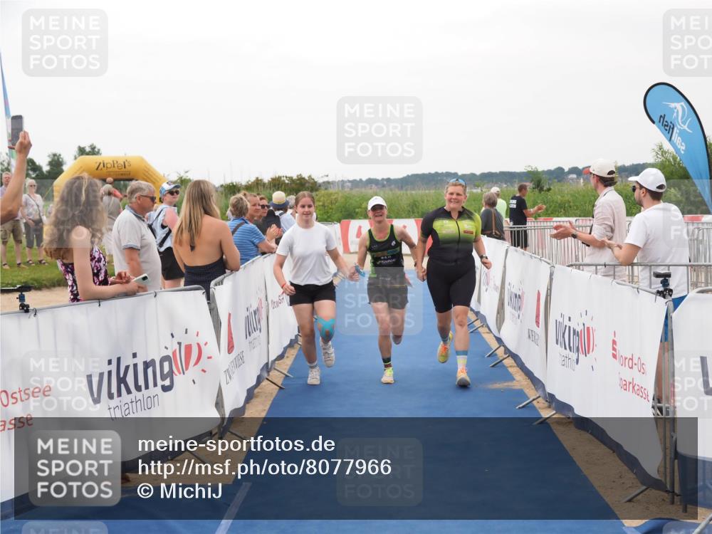 22.06.2025 - Viking Triathlon MichiJ http://msf.ph/oto/8077966 22.06.2025 15:55:08 Ziel 636 meine-sportfotos.de