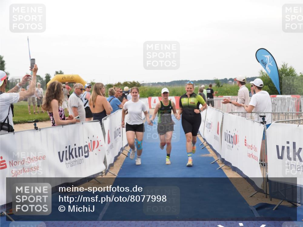 22.06.2025 - Viking Triathlon MichiJ http://msf.ph/oto/8077998 22.06.2025 15:55:08 Ziel 636 meine-sportfotos.de