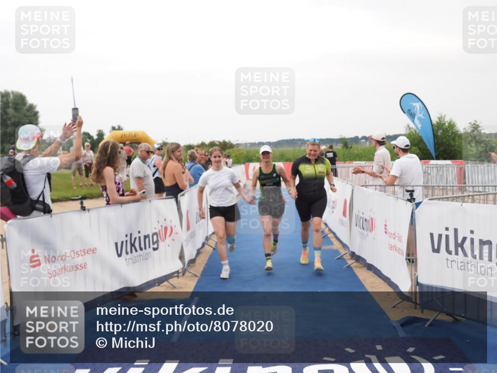 22.06.2025 - Viking Triathlon MichiJ http://msf.ph/oto/8078020 22.06.2025 15:55:08 Ziel 636 meine-sportfotos.de
