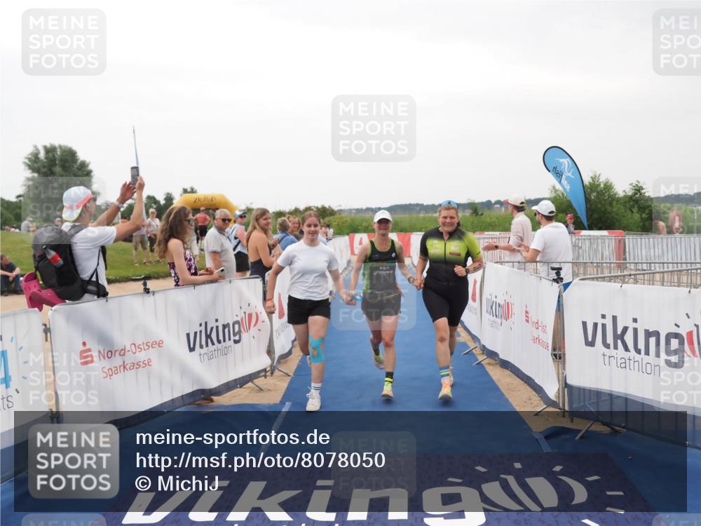 22.06.2025 - Viking Triathlon MichiJ http://msf.ph/oto/8078050 22.06.2025 15:55:09 Ziel 636 meine-sportfotos.de