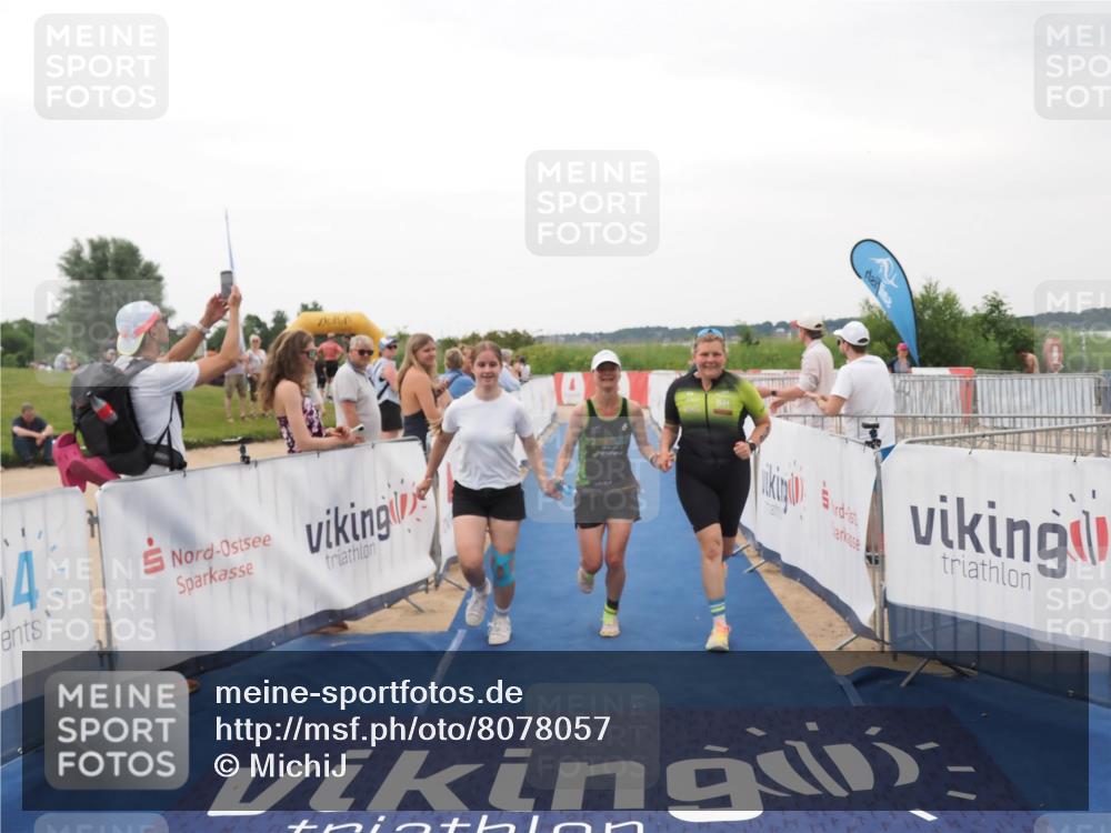 22.06.2025 - Viking Triathlon MichiJ http://msf.ph/oto/8078057 22.06.2025 15:55:09 Ziel 636 meine-sportfotos.de