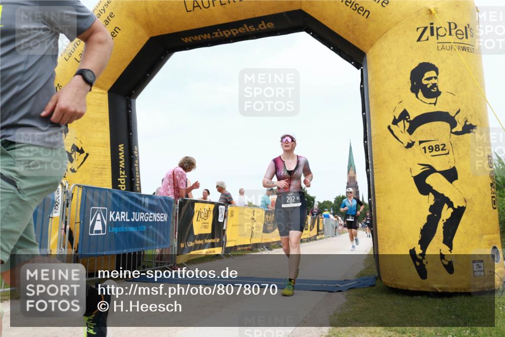 22.06.2025 - Viking Triathlon H.Heesch http://msf.ph/oto/8078070 22.06.2025 14:35:51 Laufen 121, 202, 620 meine-sportfotos.de