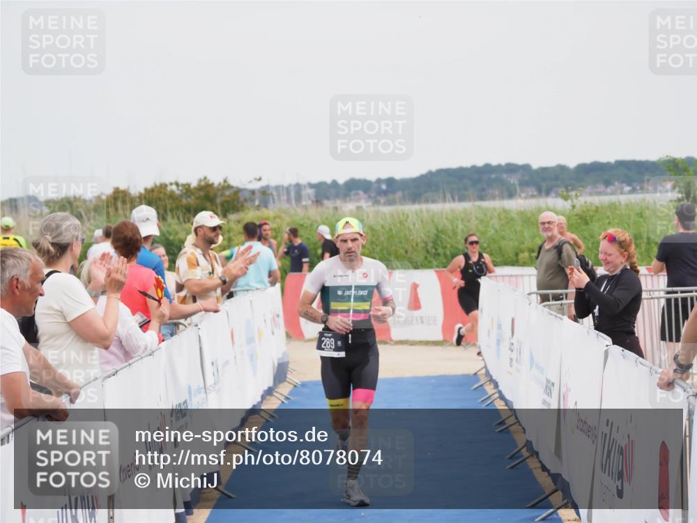 22.06.2025 - Viking Triathlon MichiJ http://msf.ph/oto/8078074 22.06.2025 14:37:05 Ziel 289 meine-sportfotos.de