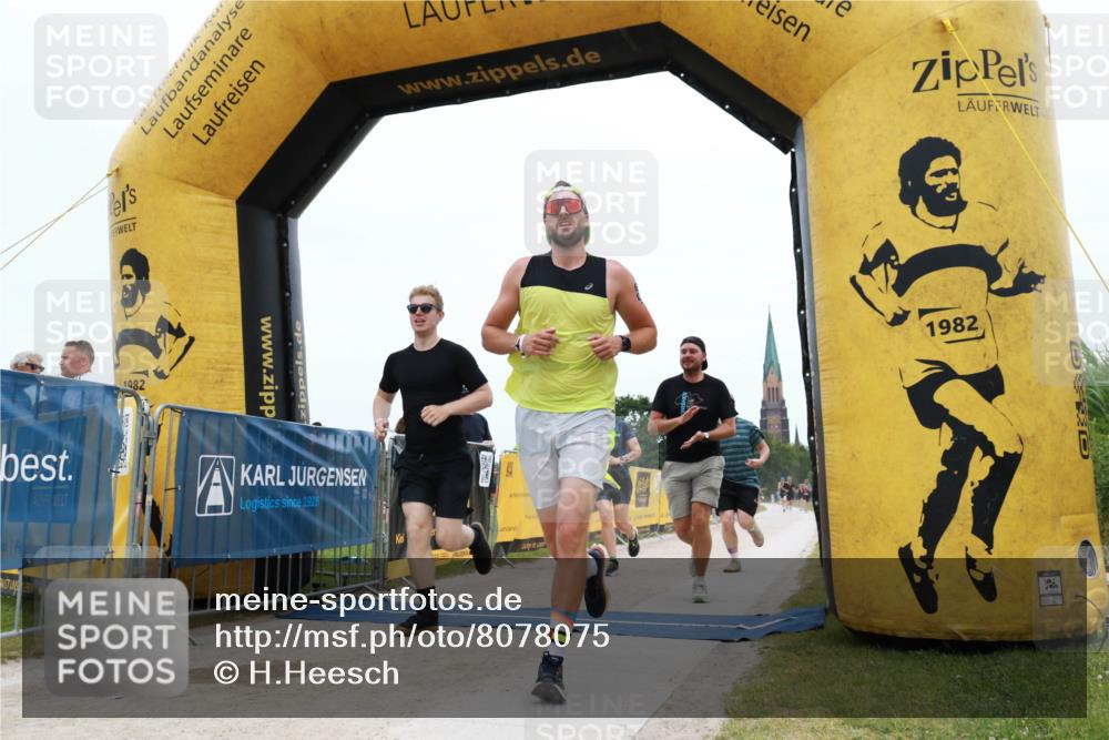 22.06.2025 - Viking Triathlon H.Heesch http://msf.ph/oto/8078075 22.06.2025 15:24:31 Laufen 210, 607 meine-sportfotos.de
