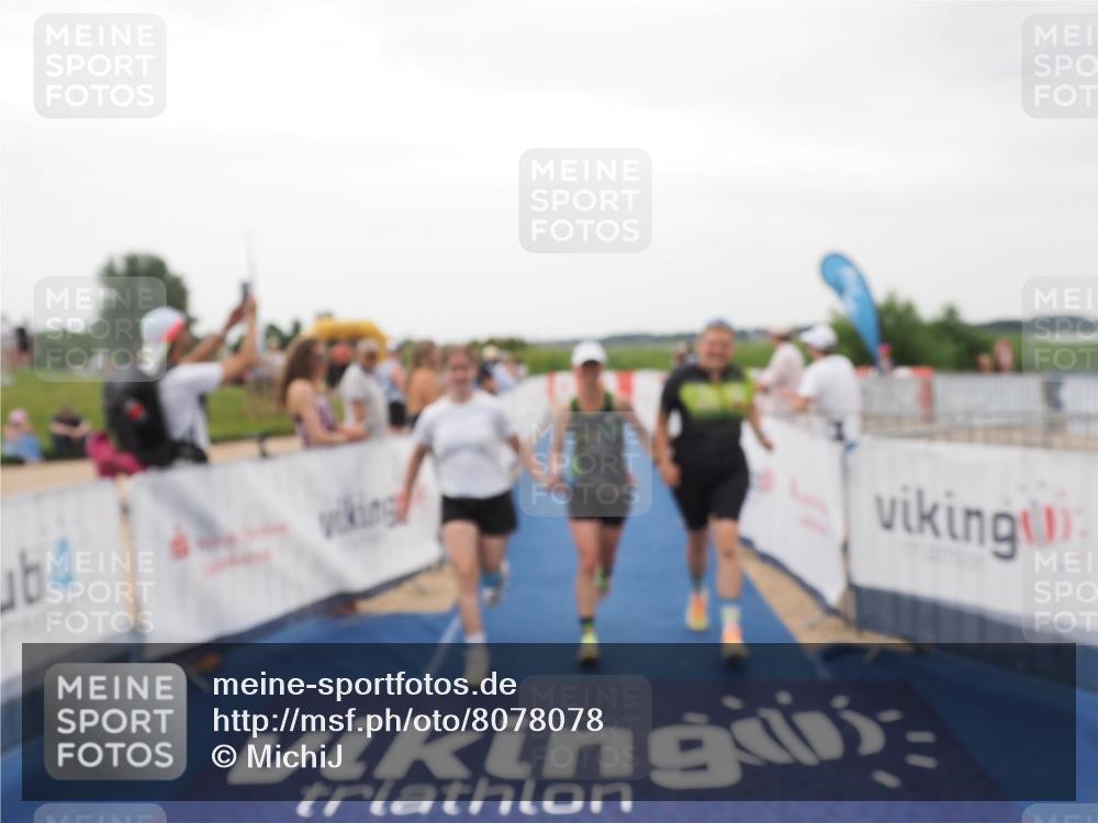 22.06.2025 - Viking Triathlon MichiJ http://msf.ph/oto/8078078 22.06.2025 15:55:09 Ziel 636 meine-sportfotos.de