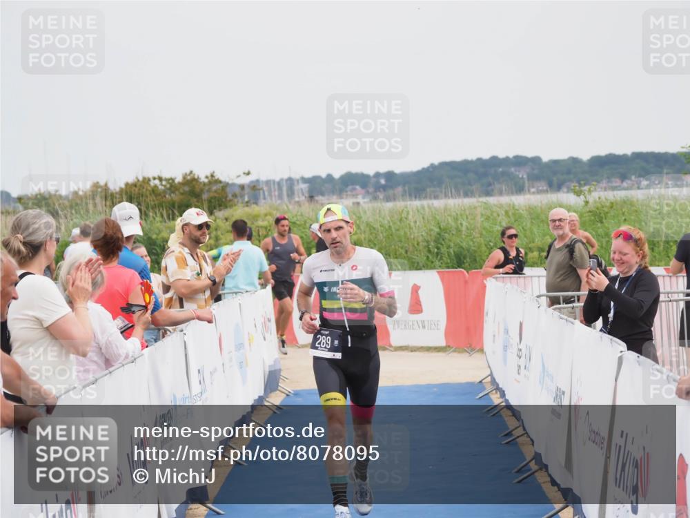 22.06.2025 - Viking Triathlon MichiJ http://msf.ph/oto/8078095 22.06.2025 14:37:05 Ziel 289 meine-sportfotos.de