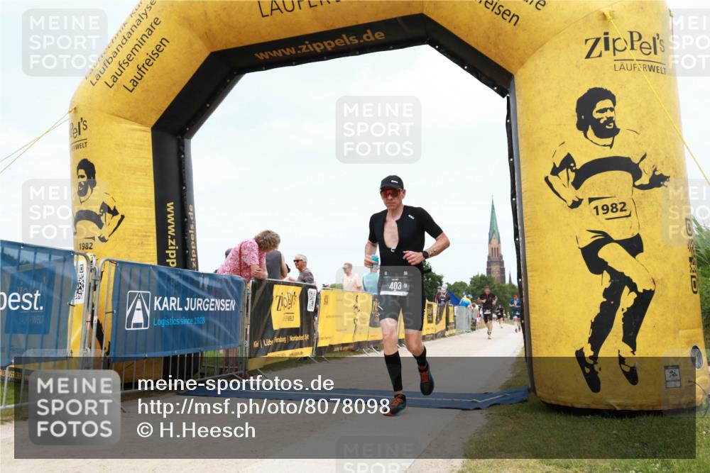 22.06.2025 - Viking Triathlon H.Heesch http://msf.ph/oto/8078098 22.06.2025 14:36:05 Laufen 60, 183, 403 meine-sportfotos.de