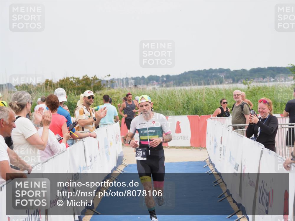 22.06.2025 - Viking Triathlon MichiJ http://msf.ph/oto/8078106 22.06.2025 14:37:05 Ziel 289 meine-sportfotos.de