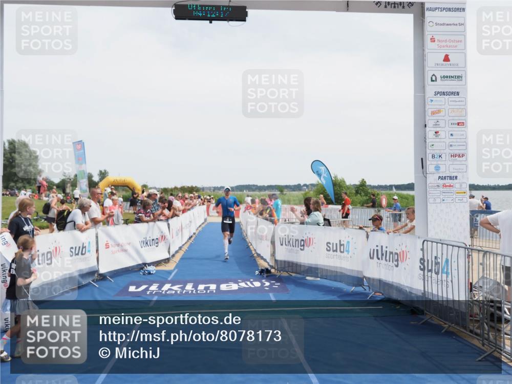 22.06.2025 - Viking Triathlon MichiJ http://msf.ph/oto/8078173 22.06.2025 14:12:28 Ziel 45 meine-sportfotos.de