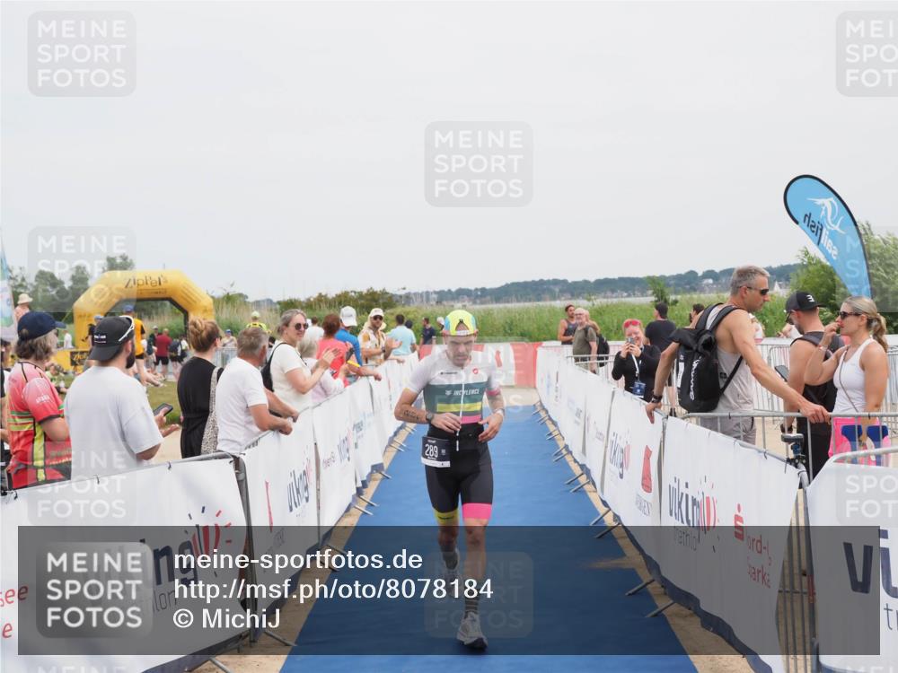 22.06.2025 - Viking Triathlon MichiJ http://msf.ph/oto/8078184 22.06.2025 14:37:07 Ziel 289 meine-sportfotos.de