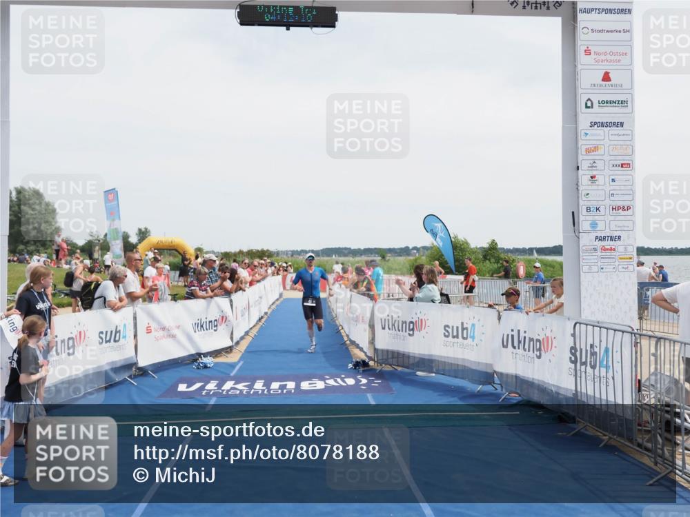 22.06.2025 - Viking Triathlon MichiJ http://msf.ph/oto/8078188 22.06.2025 14:12:28 Ziel 45 meine-sportfotos.de