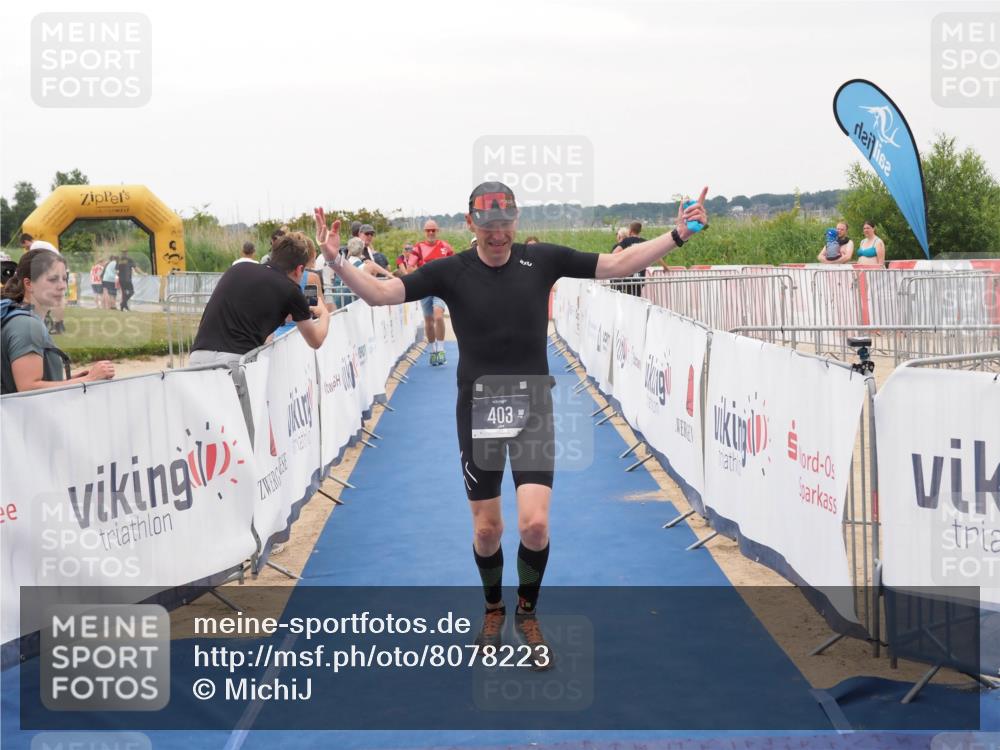 22.06.2025 - Viking Triathlon MichiJ http://msf.ph/oto/8078223 22.06.2025 16:03:03 Ziel 403, 650 meine-sportfotos.de