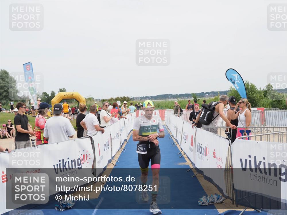 22.06.2025 - Viking Triathlon MichiJ http://msf.ph/oto/8078251 22.06.2025 14:37:07 Ziel 289 meine-sportfotos.de